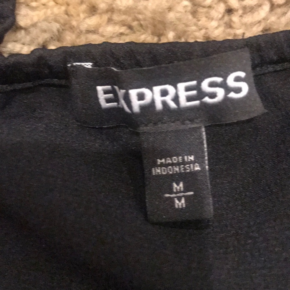 Express black blouse - Picture 2 of 3
